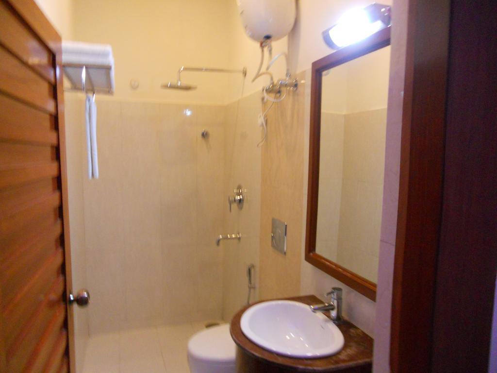 Prayag Aristro Club Hotel Kalkuta Pokój zdjęcie